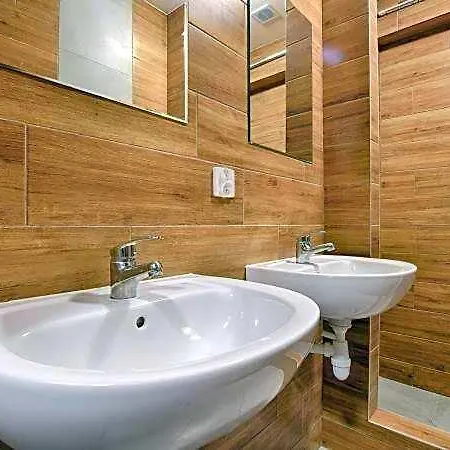 Albergue Najtansze Lagiewnicka 16 *