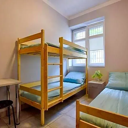Albergue Najtansze Lagiewnicka 16 *