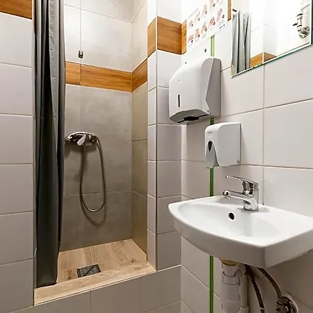Najtansze Lagiewnicka 16 Albergue *